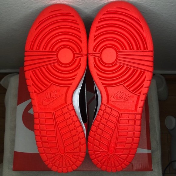 ⚠️SOLD⚠️ Nike Dunk High Knicks(GS) Size 5W/4Y (DB2179-001) - Picture 5 of 7